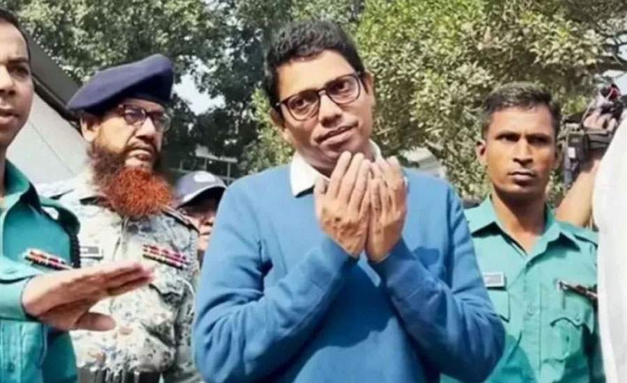 ঈদ মোবারক: কাঠগড়ায় দাঁড়িয়ে পলক