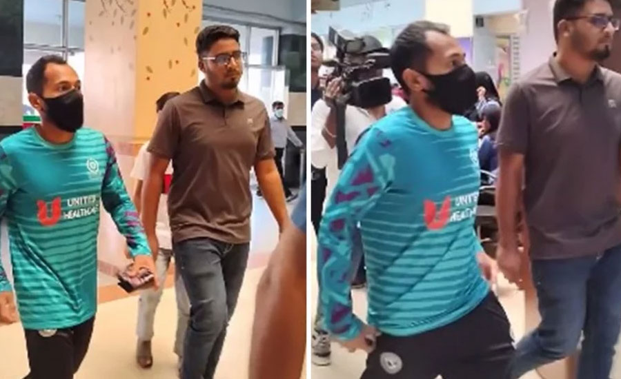 তামিমকে দেখতে মলিন মুখে হাসপাতালে মুশফিক-মিরাজরা