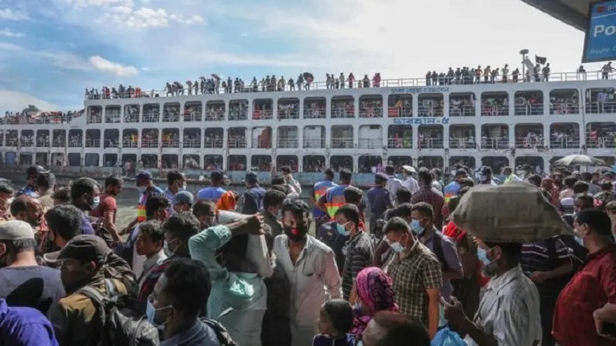 ঈদে বাড়ি ফিরছে মানুষ, কী অবস্থা সড়কের?
