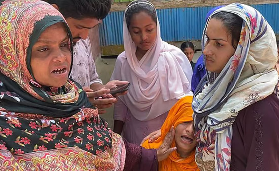 তিন সন্তানের লাশের ভার নাসির উদ্দিন কীভাবে বইবেন