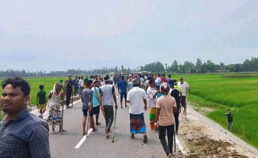 ইভটিজিংয়ের জেরে আগুনে ঘি, চিলমারী-হরিপুর সেতু রুটে রণক্ষেত্র