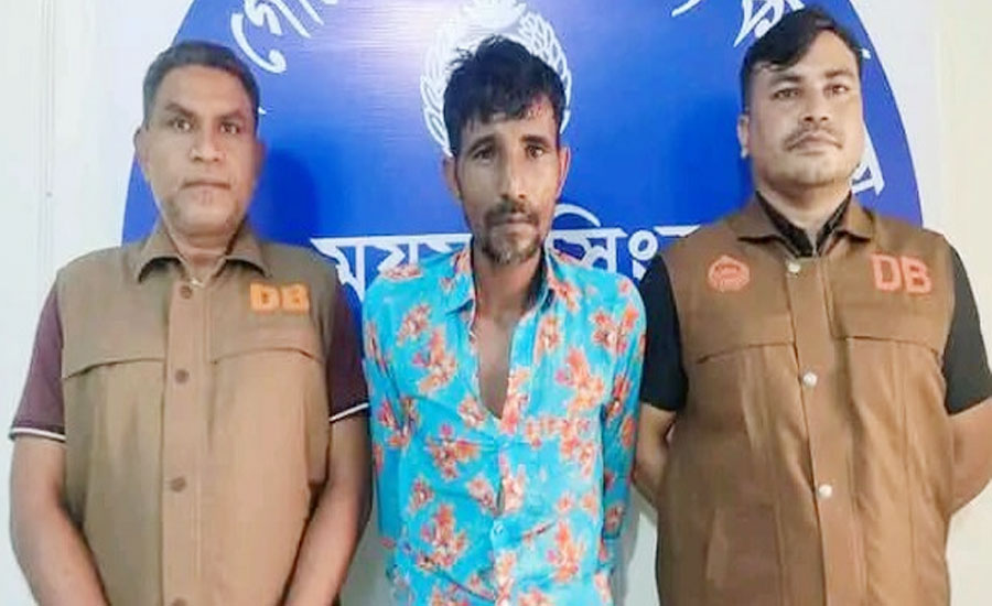 ময়মনসিংহে জজের বাসা থেকে চুরি হওয়া স্বর্ণ ও টাকা উদ্ধারসহ গ্রেফতার-১