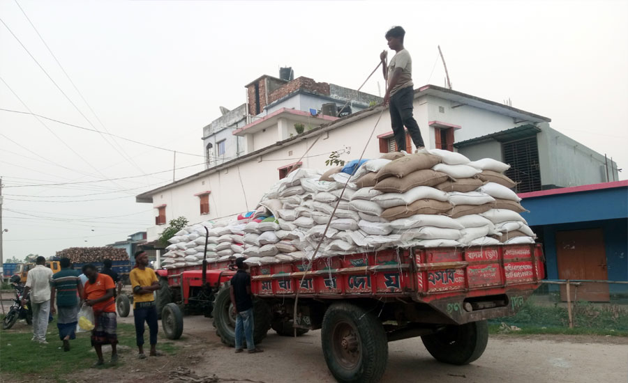 রাণীনগরে ২৯হাজার ৩১০কেজি সরকারি চাল জব্দ