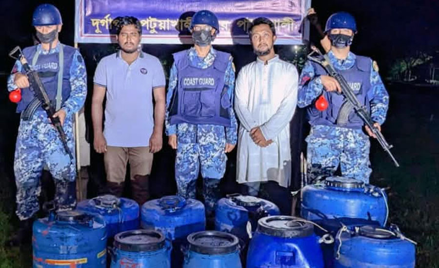 পটুয়াখালীতে যৌথ অভিযানে ৪ লক্ষ ৪০ হাজার পিস রেণু জব্দ !