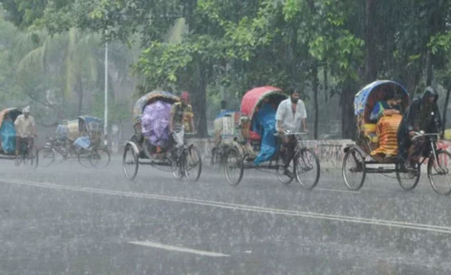ঢাকায় হঠাৎ বৃষ্টি, জনজীবনে স্বস্তি