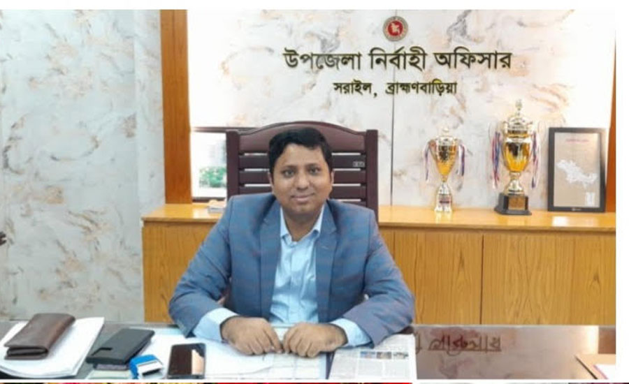 একজন আদর্শবান ‍নির্বাহী কর্মকর্ত‍া মোশারফ হোসাইন