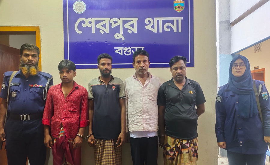 বগুড়ায় চুরি যাওয়া ১৩ লাখ টাকার মাছের খাদ্যসহ ট্রাক উদ্ধার, গ্রেফতার ৭