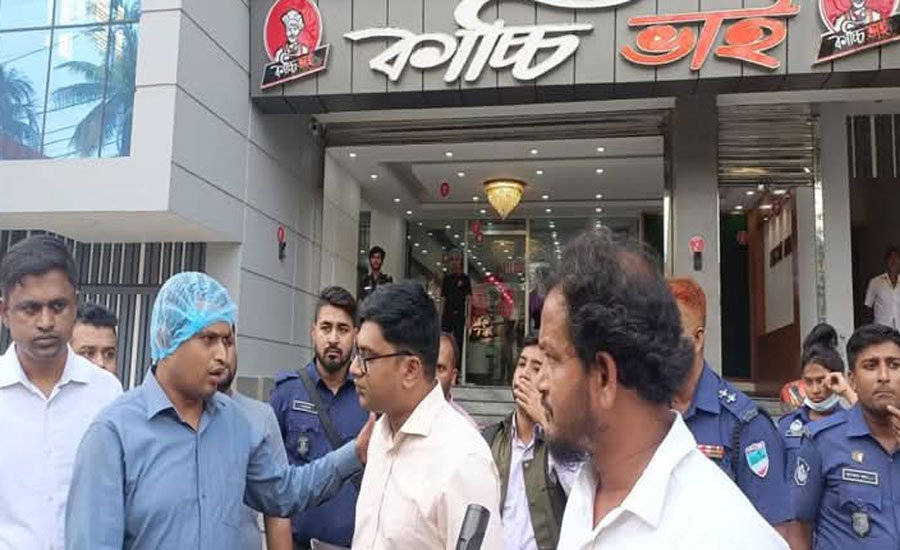 অস্বাস্থ্যকর পরিবেশে খাদ্য প্রস্তুত যশোরে কাচ্চিভাই, অনন্যা ঘোষ ও জনি কাবাবের বিরুদ্ধে মামলা