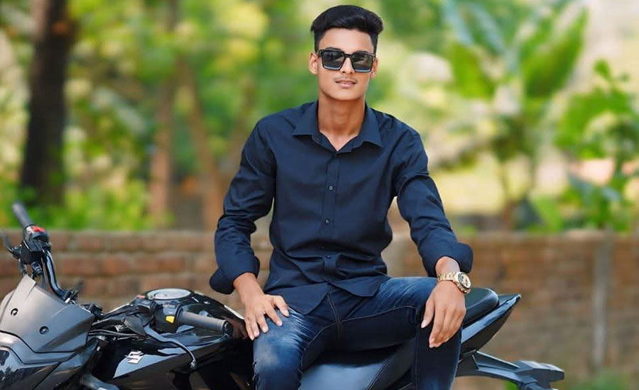 হাফ ভাড়া নিয়ে বাগ্‌বিতণ্ডা, চলন্ত বাস থেকে ফেলে ছাত্র হত্যা গাজীপুরে