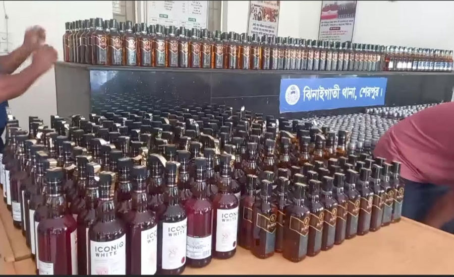 ঝিনাইগাতীতে ১৩৮৬ বোতল ভারতীয় মদ উদ্ধার 