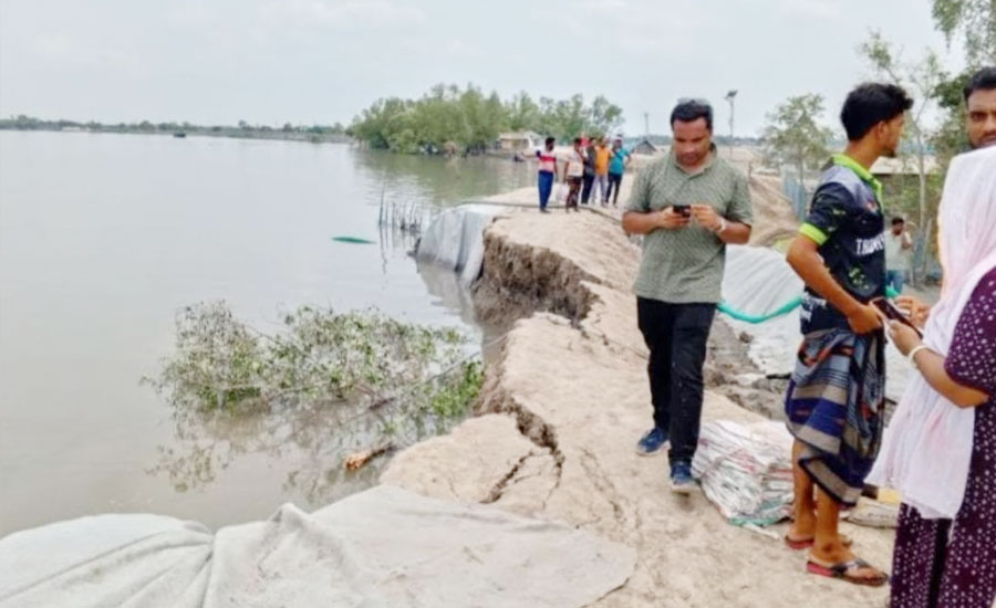 বাঁধ নিয়ে আতঙ্ক: নির্ঘুম সাতক্ষীরার উপকূলীয় জনপদ