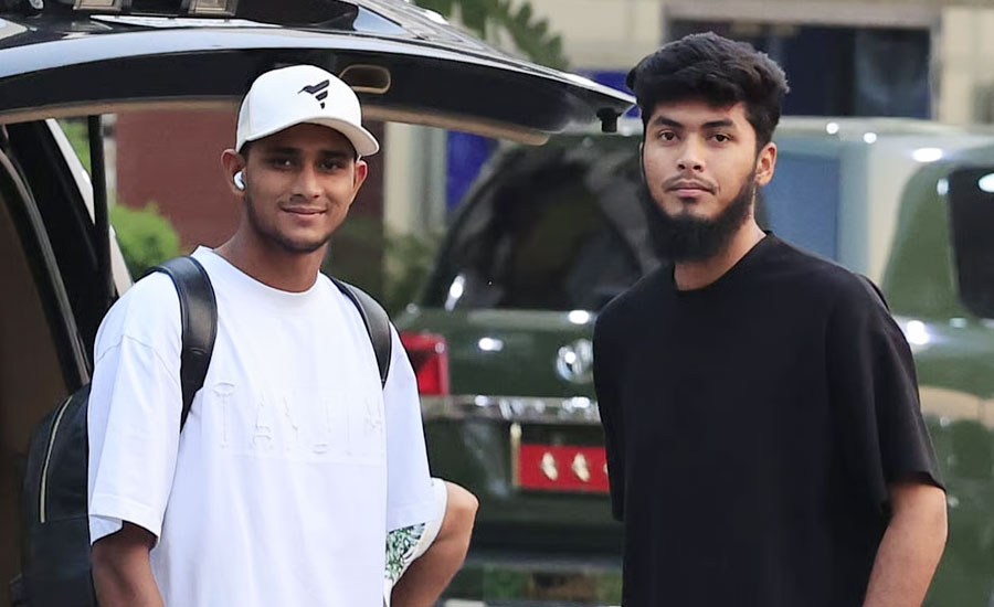 পাকিস্তান থেকে ফিরে রিশাদ শোনালেন ‘যুদ্ধে’র অভিজ্ঞতার কথা