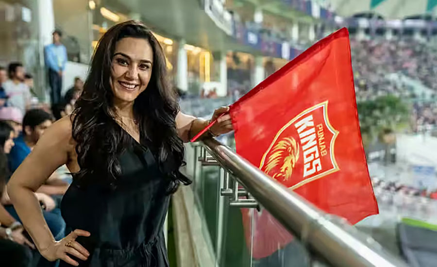 প্রীতি জিনতা কেন দুঃখ প্রকাশ করলেন