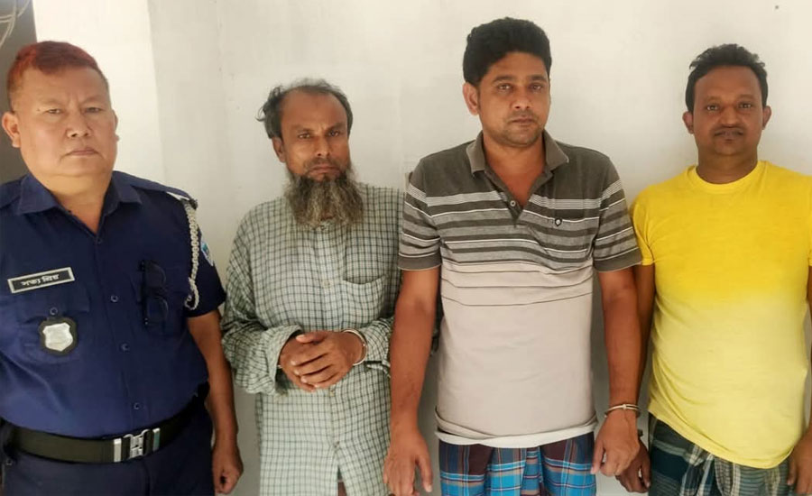 রামগঞ্জে পুলিশের হাতে ছাত্র ও যুবলীগের দুই নেতাসহ আটক ৩