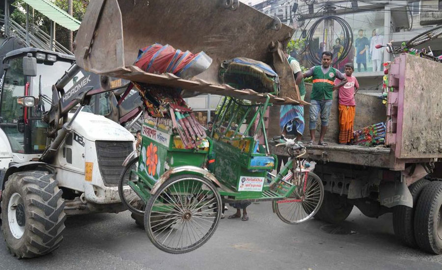 অটোরিকশা বন্ধে কঠোর সিদ্ধান্ত