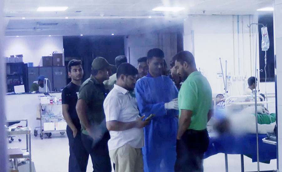 গ্যাস লিকেজ থেকে বিস্ফোরণে একই পরিবারের ৫ জন দগ্ধ