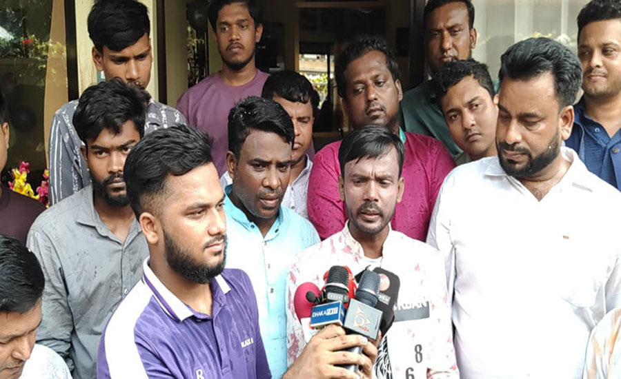 যে কারণে রাজনীতি ছাড়লেন হিরো আলম