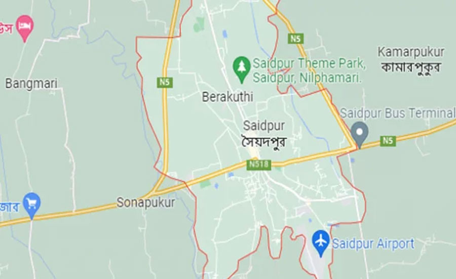 থাকেন সিংগাপুর, চাকরি করেন নীলফামারীতে!