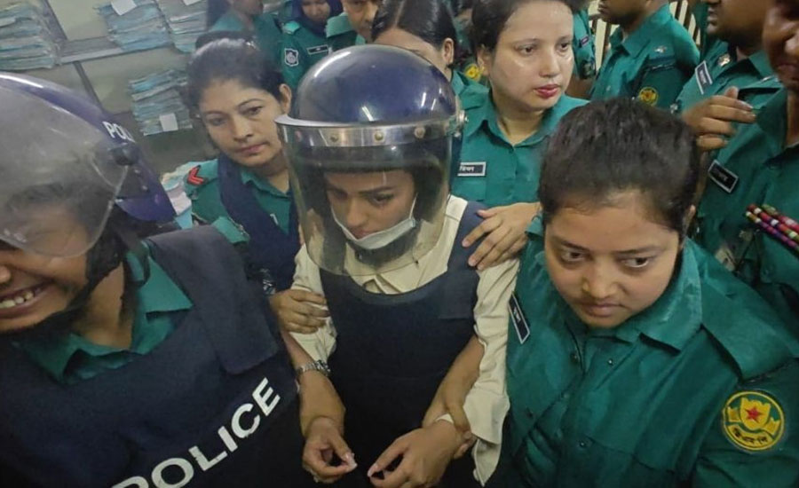 আদালতে কাঁদলেন নুসরাত ফারিয়া