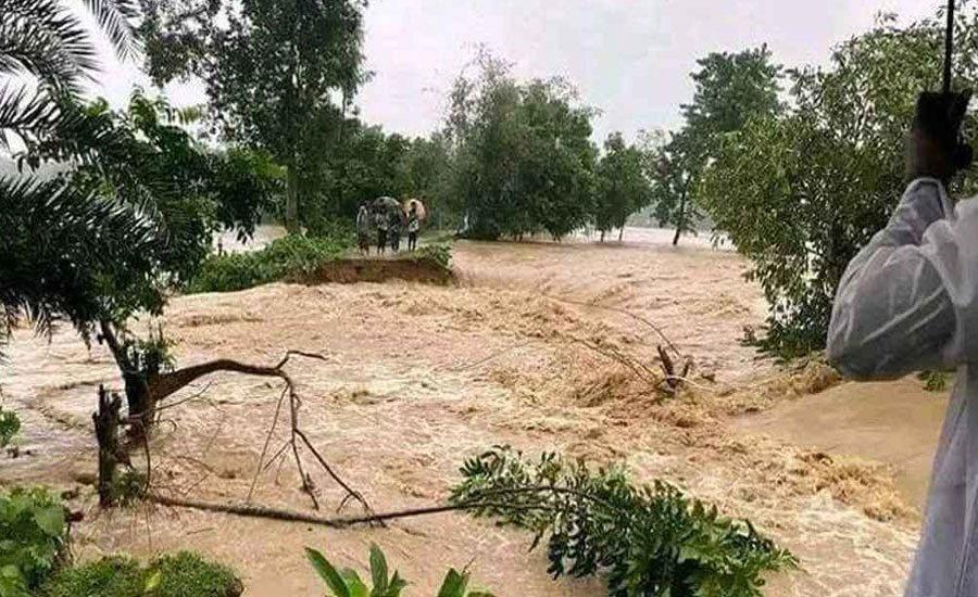 ধেয়ে আসছে বন্যা, ডুবে যেতে পারে ৪ জেলা