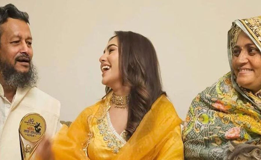 মুক্তি পেয়ে স্বজনদের সঙ্গে ফিরে গেলেন নুসরাত ফারিয়া