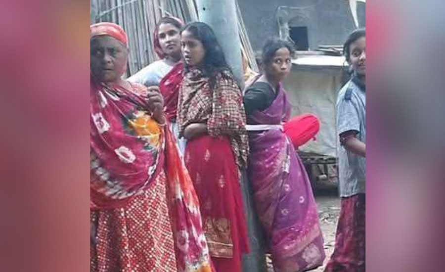 মা-মেয়েকে খুঁটিতে বেঁধে নির্যাতন, ছবি ভাইরাল, অতপরins class=