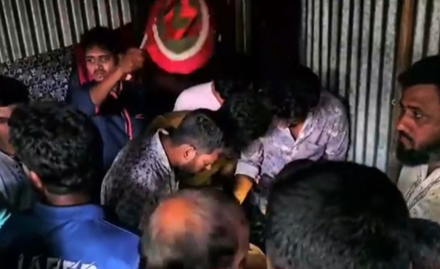 গৃহবধূকে হত্যা করে স্বামী পলাতক, পাশে কাঁদছিল ছয় মাস বয়সী শিশু