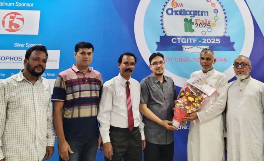 মেধাবী ও মানবিক সংগঠক দ্বারাই আলোকিত সমাজ গড়া সম্ভব; সংবর্ধনা অনুষ্ঠানে এস এম আকাশ 