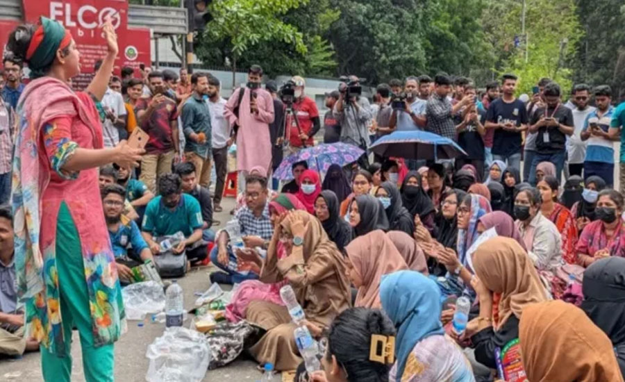কাকরাইল মোড়ে বিএনপির নেতা-কর্মীদের রাতভর অবস্থান, সকালেও কর্মসূচি অব্যাহত