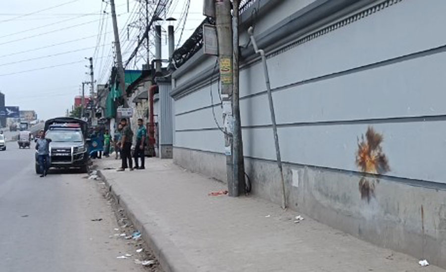 গাজীপুরায় ঝুট বাণিজ্য নিয়ন্ত্রনে বিএনপির দুই পক্ষ মুখোমুখি, একাধিক ককটেল বিস্ফোরন