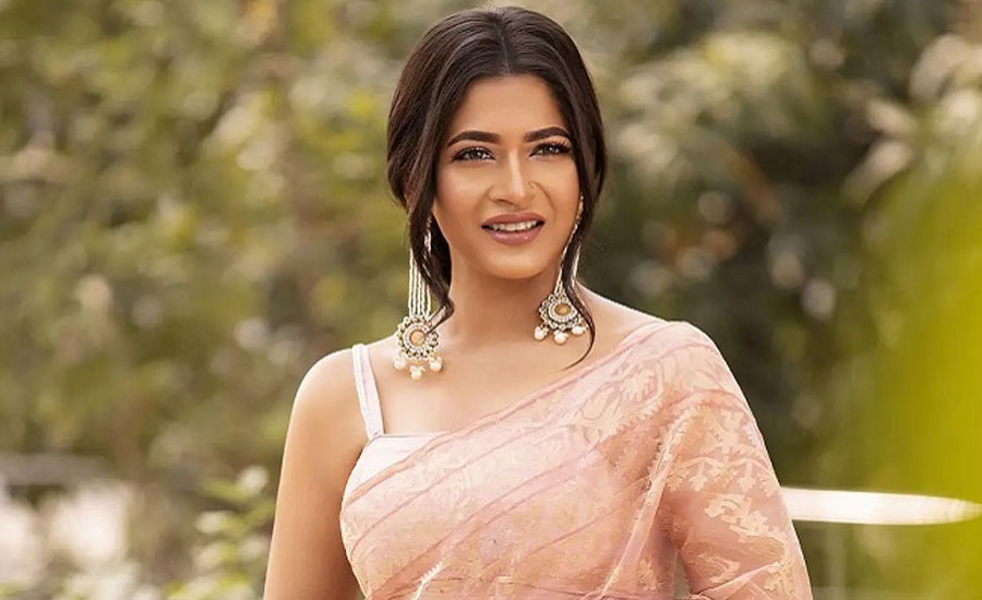 একাধিক গোয়েন্দা সংস্থার সদস্য অভিনেত্রী বাঁধন!
