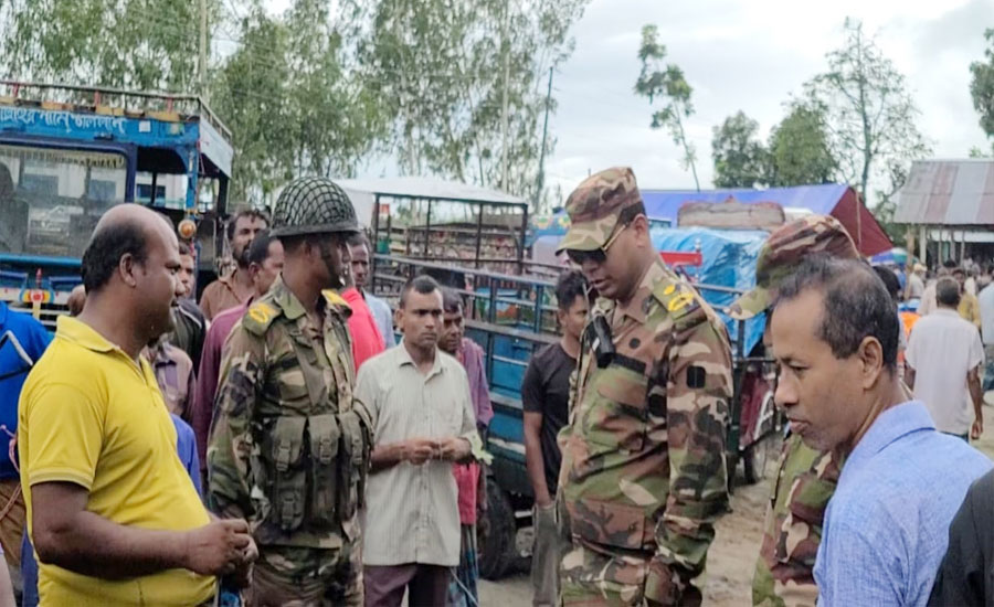 সেনাবাহিনীর অভিযানে কুড়িগ্রামে কমতে শুরু করেছে নানা অপকর্ম