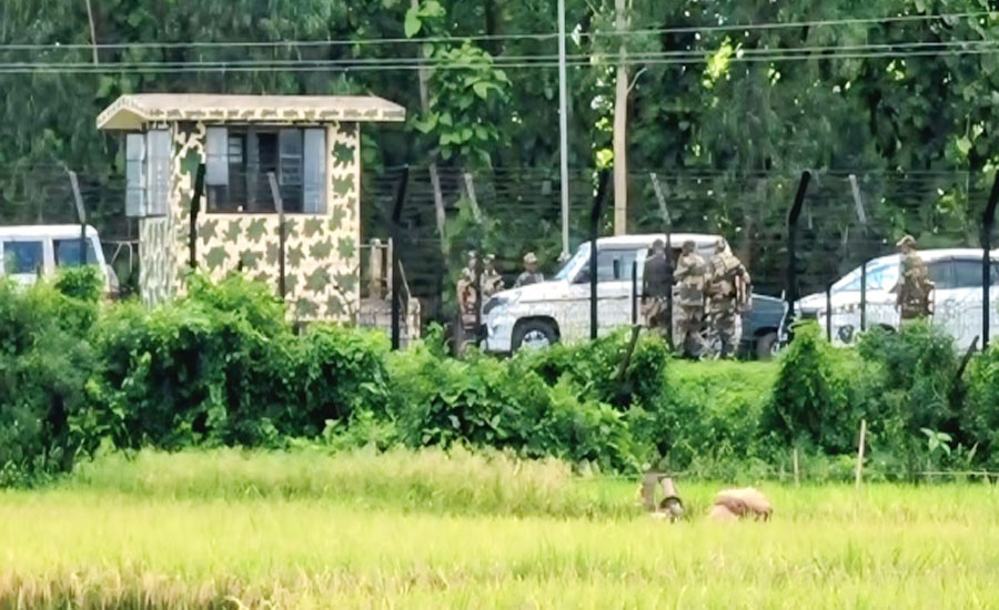 কুড়িগ্রামের রৌমারী সীমান্তে বিস্ফোরণ ঘটিয়ে বিএসএফ- এর অবৈধ পুশইনের চেষ্টা ব্যর্থ