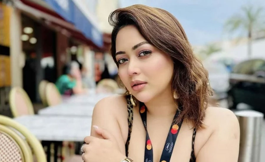 অন্যরা যেখানে কমান, সেখানে কেন ৯ কেজি ওজন বাড়ালেন ভাবনা