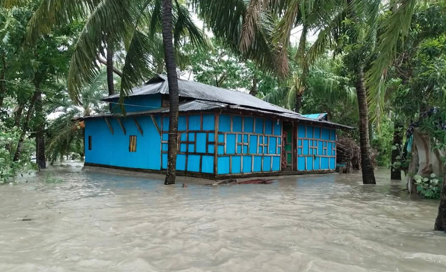 নোয়াখালীতে বৃষ্টি ও জোয়ারের পানিতে দুর্ভোগ-আতঙ্ক
