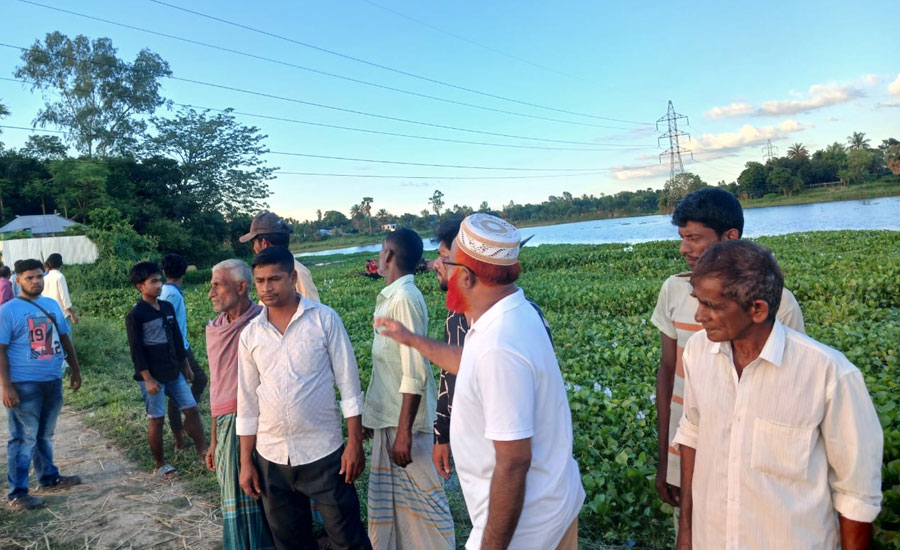 গাজীপুরে মাখনা জলমহাল দখলে গ্রামবাসী ও বিএনপি নেতারা মুখোমুখি