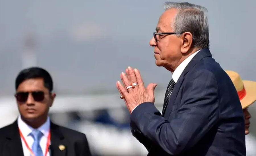 সাবেক রাষ্ট্রপতি ফিরে প্রমাণ করলেন, তিনি পালাননি 