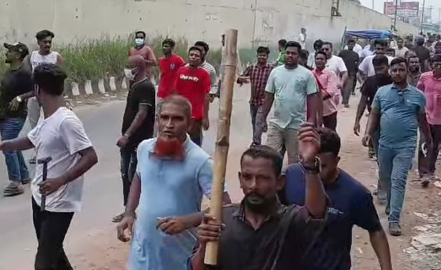 গাজীপুরে কমিটি বাতিলের দাবিতে বিএনপির ধাওয়া-পাল্টা ধাওয়া, ককটেল বিস্ফোরন