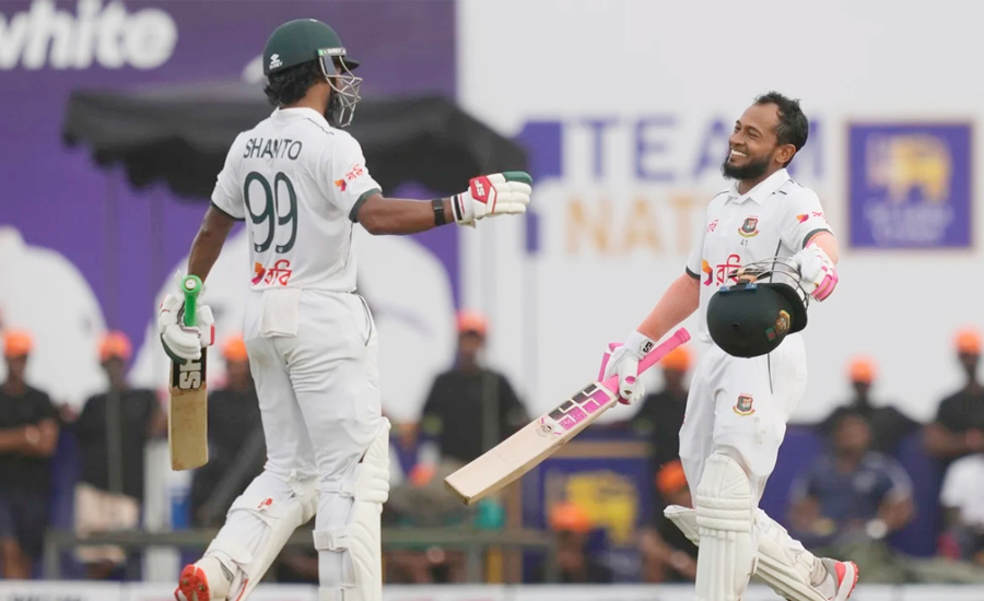 জোড়া সেঞ্চুরিতে স্বস্তি নিয়ে দিন পার করল বাংলাদেশ