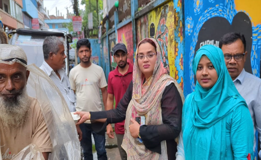 পিরোজপুরে মানবিক কর্মসূচীর মাধ্যমে ডা. জুবাইদা রহমানের জন্মদিন পালন 
