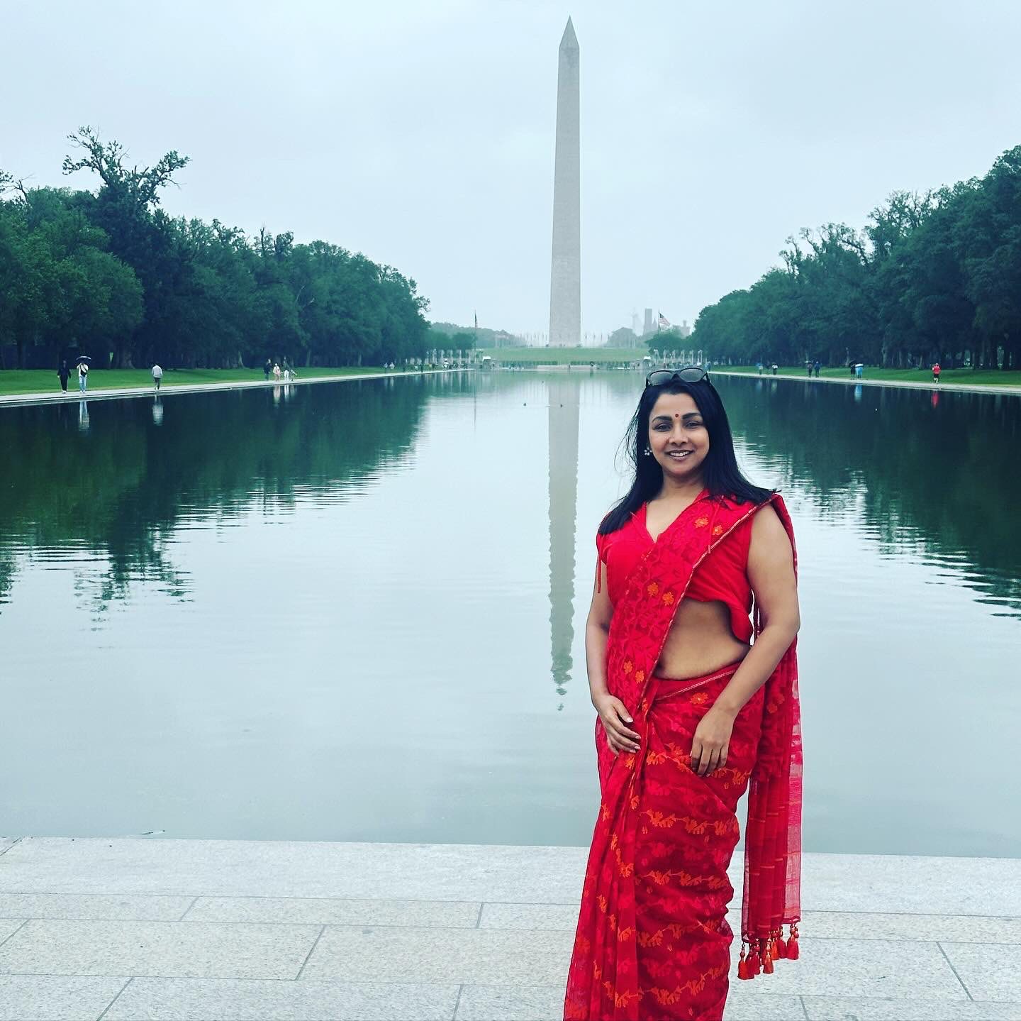 এবার বাঙালি সাজে রুনা খান