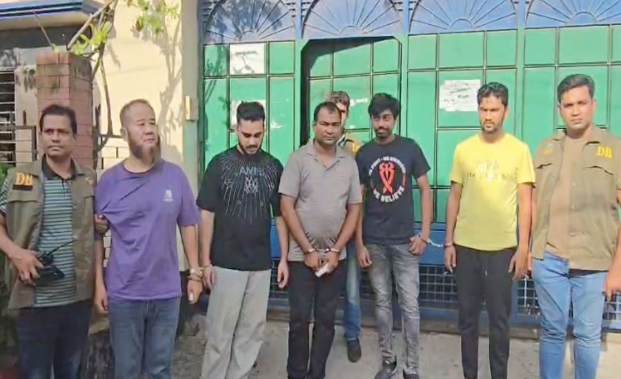 প্রতারক চক্রের চায়না নাগরিকসহ ৫ সদস্য  জিএমপি গোয়েন্দা পুলিশের জালে