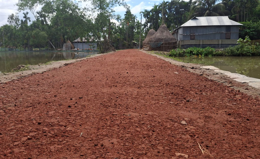 ভূরুঙ্গামারীতে দ্রুত গতিতে এগিয়ে চলছে 'আমার গ্রাম আমার শহর পাইলট' প্রকল্পের কাজ