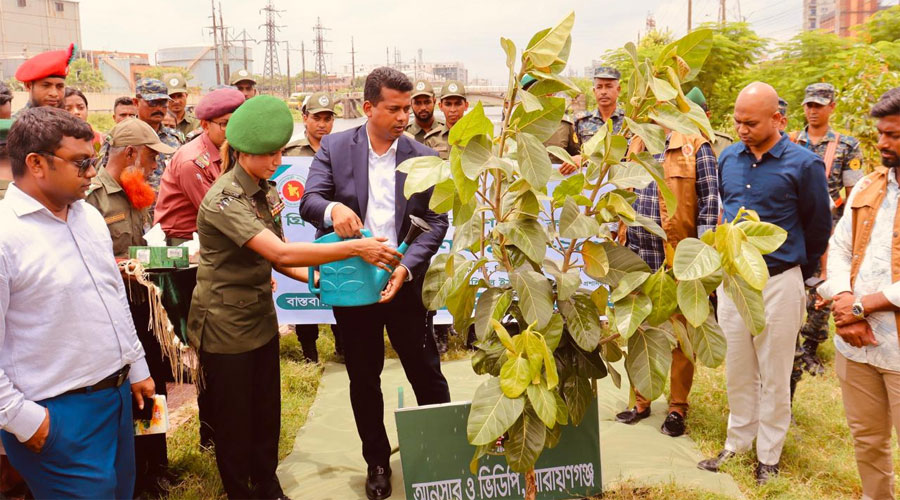 শীতলক্ষা নদী উদ্ধারের এখনই সময় : নারায়ণগঞ্জ জেলা প্রশাসক
