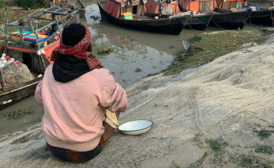 ডুবোচর আটকে দেয় পথ, তাপবিদ্যুৎ পুড়িয়ে ফেলে প্রাণ ইলিশ আর নেই,নদী নীরব, পেট খালি