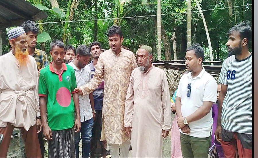 পিরোজপুরে তারেক রহমানের পক্ষ থেকে অগ্নিকাণ্ডে ক্ষতিগ্রস্ত পরিবারকে আর্থিক সহায়তা 