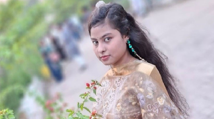বাবার মরদেহ মর্গে রেখে পরীক্ষা দেওয়া আলফি পাস করেছে