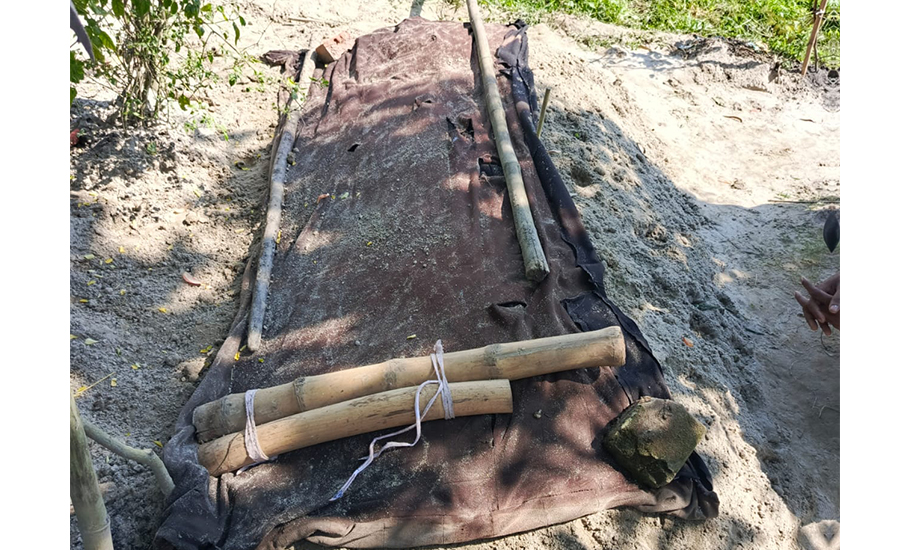 কাজিপুরে দাফনের তিনদিন পর উধাও লাশ, পরে মিললো ভিন্ন জায়গার কবরে