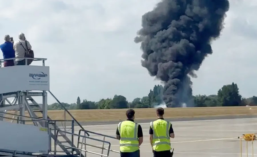যুক্তরাজ্যে উড্ডয়নের পরই বিধ্বস্ত হলো বিমান