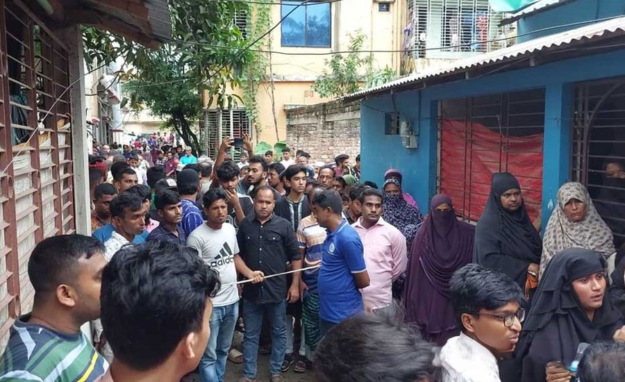 ‘যে ভাইকে জেল থেকে বের করেছি, সেই আমার স্ত্রী-সন্তানদের হত্যা করল’